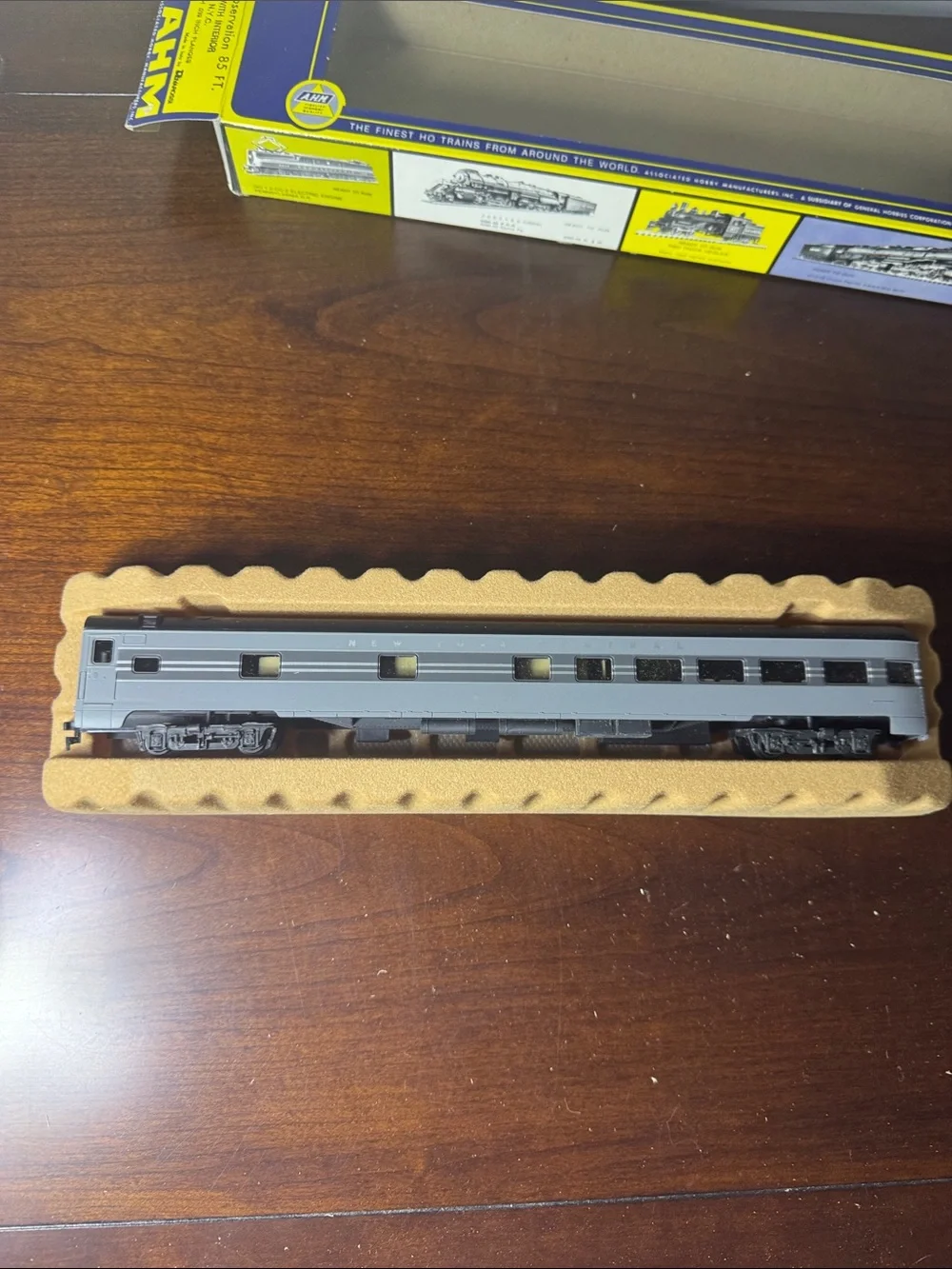AHM/Rivarossi New York Central 1930’s HO Scale 7 Piece Passenger Car Set (New)